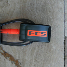 Load image into Gallery viewer, FCS Essential Regular Leash Charcoal/ Blood Orange